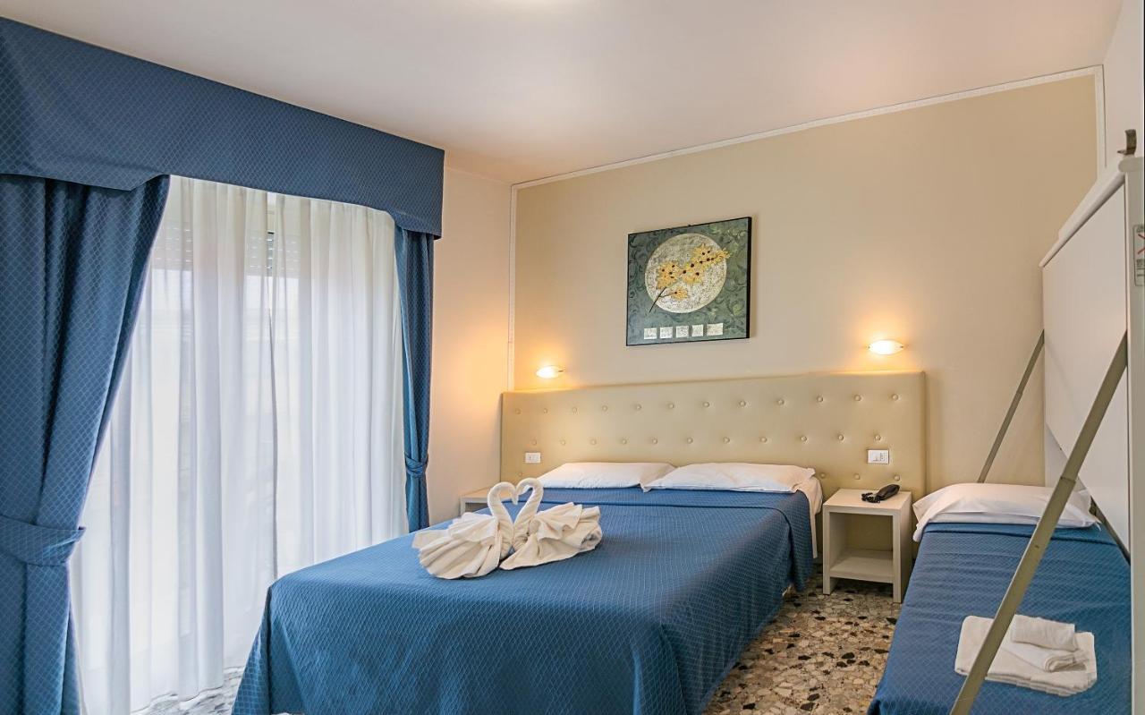Hotel Caribe Viareggio Esterno foto
