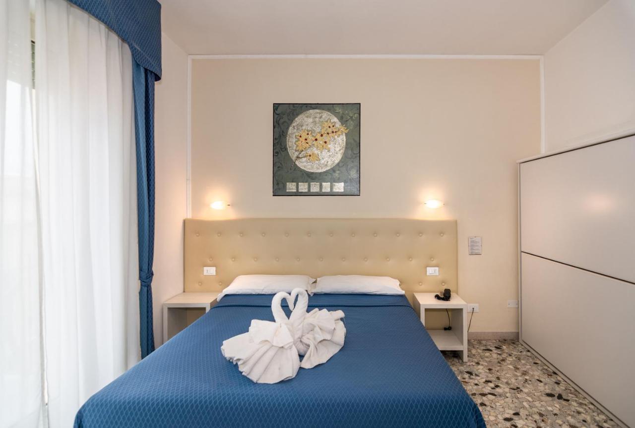 Hotel Caribe Viareggio Esterno foto