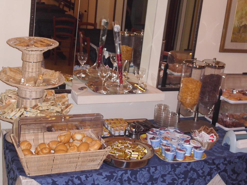Hotel Caribe Viareggio Esterno foto