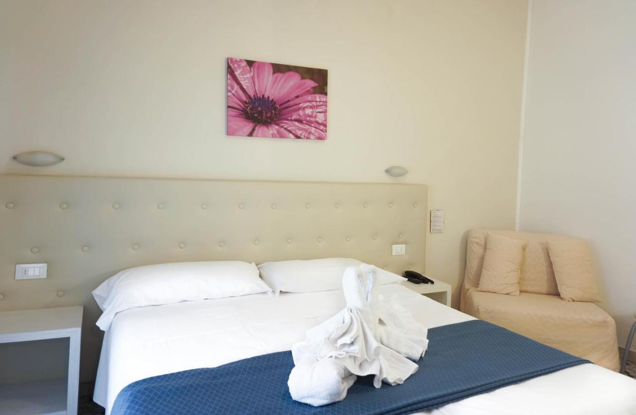 Hotel Caribe Viareggio Esterno foto