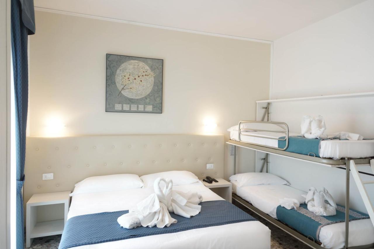 Hotel Caribe Viareggio Esterno foto